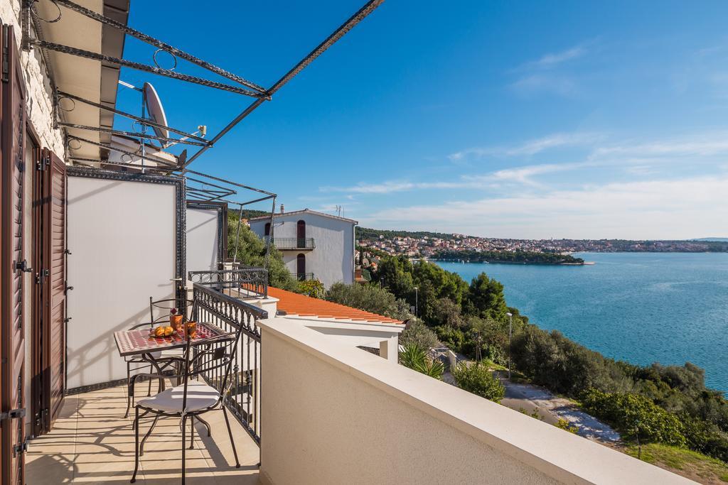 Apartments Panorama Trogir Exterior photo